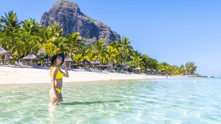 Concierge services are being planned to help digital nomads and retirees locate homes, cars, banks and telephone companies, according to Mauritius’ official tourism website.